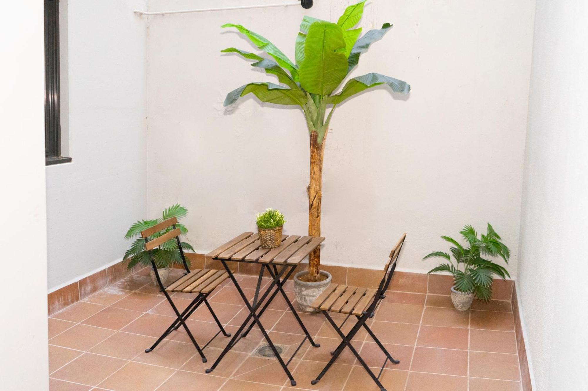 Monturiol Apartaments Barcelona Ruang foto